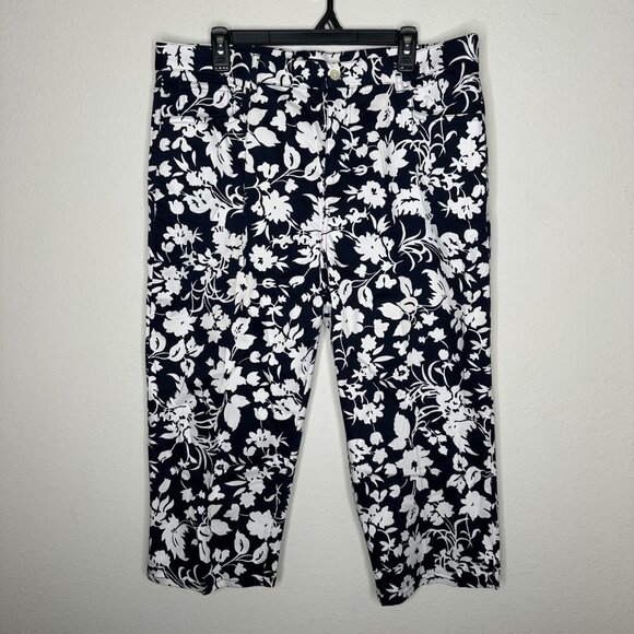 Chaps Floral White and‎ Navy Capri Pants 5 pocket design Sz 16 - Picture 1 of 5